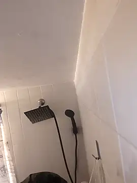 JadaSkyy online show from 3, 12, 2025