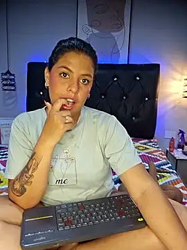 Snapshot of SunnyLovefg chatting on 4, 10, 2025 SunnyLovefg online show from 4, 10, 2025