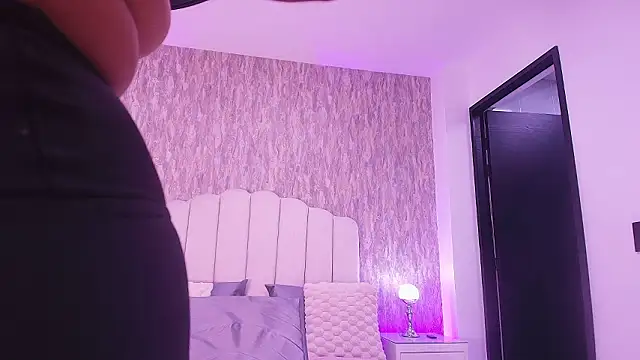 Snapshot of raven_lilith_ chatting on 15, 2, 2026 raven lilith online show from 15, 2, 2026