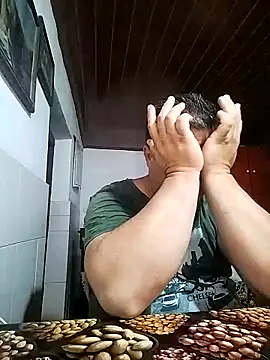 ADRIAN ADI40 online show from 21, 3, 2026