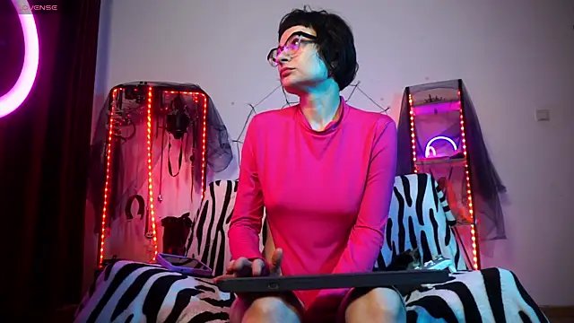 Snapshot of CyberXGoddess chatting on 11, 11, 2025 CyberXGoddess online show from 11, 11, 2025