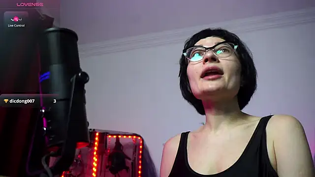 Snapshot of CyberXGoddess chatting on 14, 11, 2025 CyberXGoddess online show from 14, 11, 2025