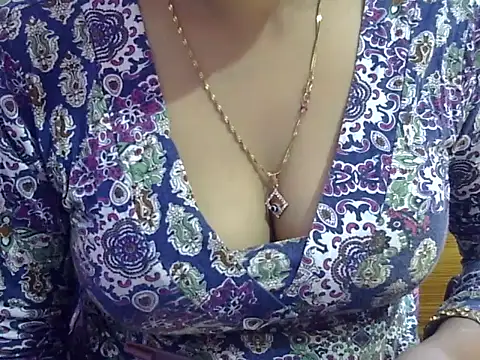 Snapshot of Your_wild_Dia chatting on 3, 11, 2025 Your wild Dia online show from 3, 11, 2025