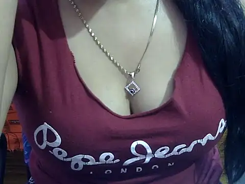 Snapshot of Your_wild_Dia chatting on 7, 11, 2025 Your wild Dia online show from 7, 11, 2025