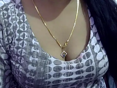 Snapshot of Your_wild_Dia chatting on 10, 11, 2025 Your wild Dia online show from 10, 11, 2025