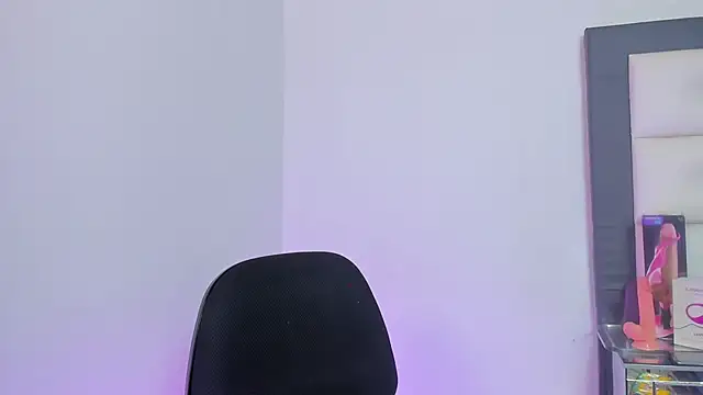 Snapshot of SammyGirlTS chatting on 12, 2, 2025 SammyGirlTS online show from 12, 2, 2025