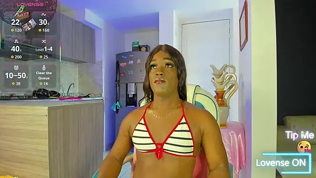 Snapshot of SammyGirlTS chatting on 26, 10, 2025 SammyGirlTS online show from 26, 10, 2025