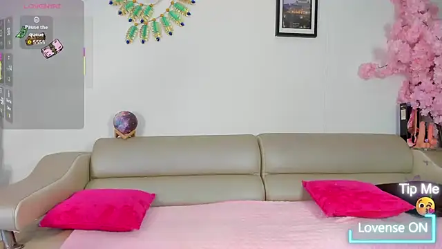 SammyGirlTS online show from 25, 2, 2026