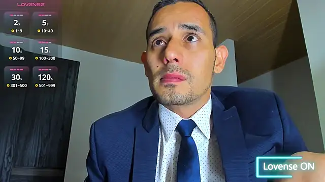 jhonyalzate2 online show from 28, 10, 2025