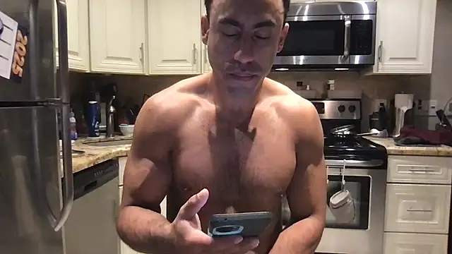 BigGuyMuscle online show from 4, 2, 2025