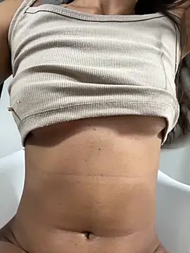 Betsy Thonson online show from 21, 10, 2025