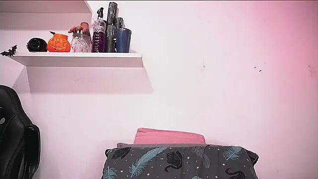 alexaa walker online show from 29, 10, 2025