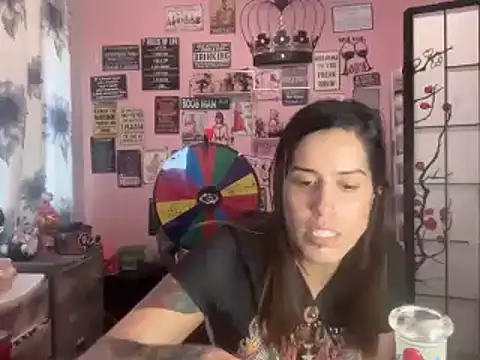 latinacubana online show from 23, 12, 2024