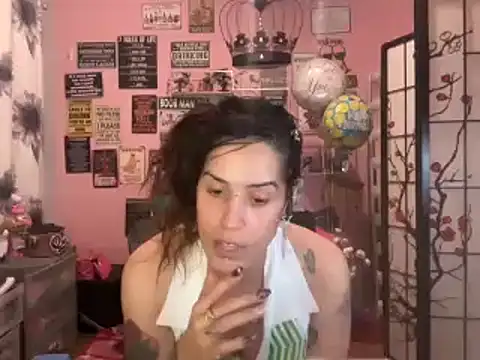 latinacubana online show from 31, 12, 2024