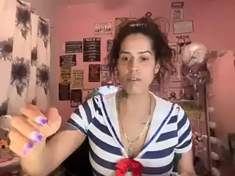 latinacubana online show from 5, 1, 2025