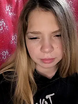 Zuli Kiska online show from 30, 11, 2025