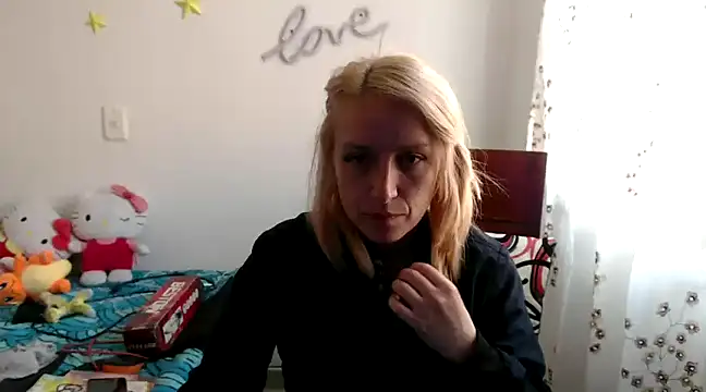 Snapshot of kittykalor09 chatting on 3, 12, 2024 kittykalor09 online show from 3, 12, 2024