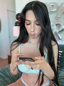 LoveLillyy online show from 23, 3, 2026