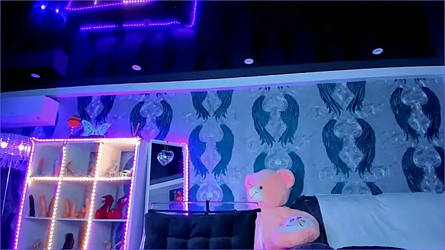 Snapshot of anneswhite chatting on 13, 2, 2026 anneswhite online show from 13, 2, 2026