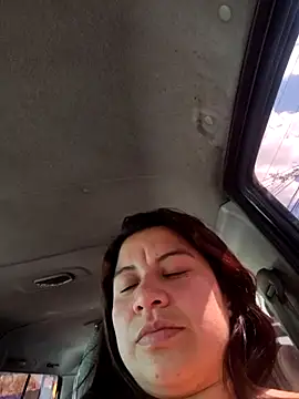 nicolcarrillo online show from 25, 2, 2026