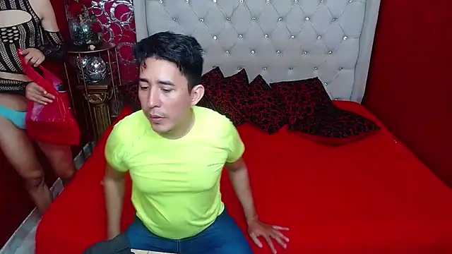 Snapshot of shannentrans chatting on 21, 3, 2025 shannentrans online show from 21, 3, 2025