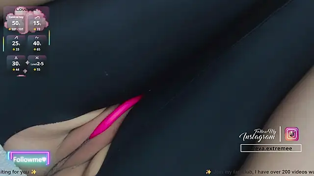 Snapshot of eva_cuper chatting on 17, 11, 2025 eva cuper online show from 17, 11, 2025