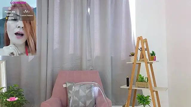 bella  adams online show from 30, 12, 2024