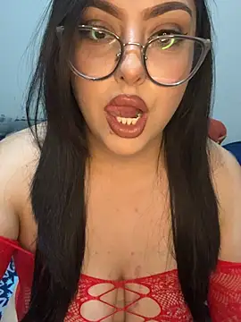 MileyGia online show from 12, 2, 2026