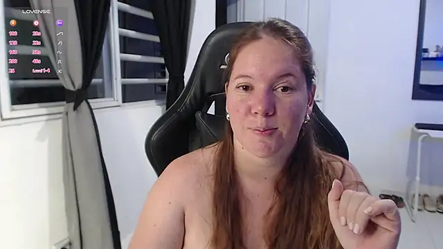 Snapshot of tamy_shine87 chatting on 30, 11, 2025 tamy shine87 online show from 30, 11, 2025