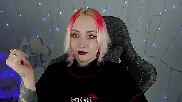 AsheLucker online show from 1, 2, 2025