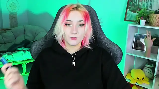 AsheLucker online show from 10, 3, 2025