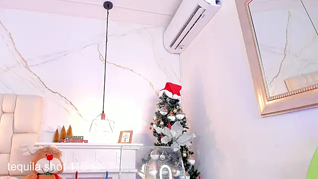 IsiisLovei online show from 31, 12, 2024