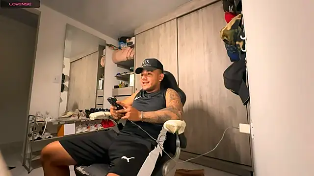 jordylatin20 online show from 8, 11, 2025