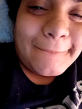 Snapshot of Hilarybunnyy chatting on 8, 9, 2025 Hilarybunnyy online show from 8, 9, 2025