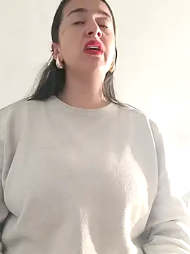 Cherry 1992 online show from 5, 12, 2024