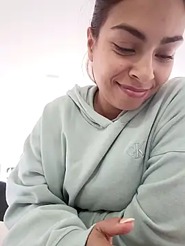 Snapshot of Ivanna2 chatting on 15, 10, 2025 Ivanna2 online show from 15, 10, 2025