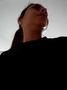 Snapshot of Ivanna2 chatting on 23, 11, 2025 Ivanna2 online show from 23, 11, 2025