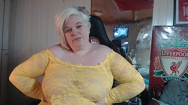 sexychazza16 online show from 11, 12, 2024