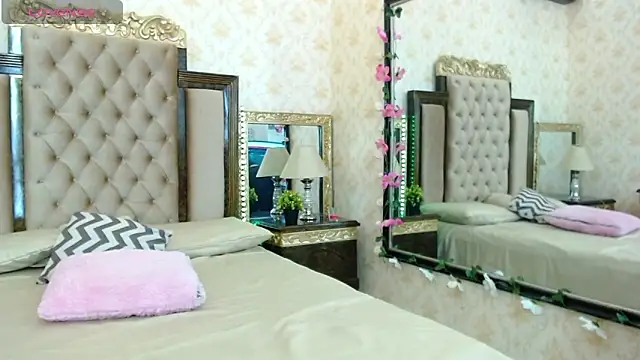 Snapshot of PamelaTomson chatting on 22, 3, 2025 PamelaTomson online show from 22, 3, 2025