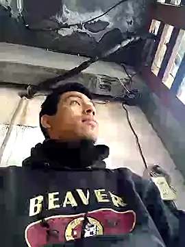 AlexAlejandro13 online show from 13, 1, 2025