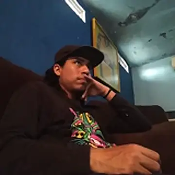 AlexAlejandro13 online show from 6, 3, 2026