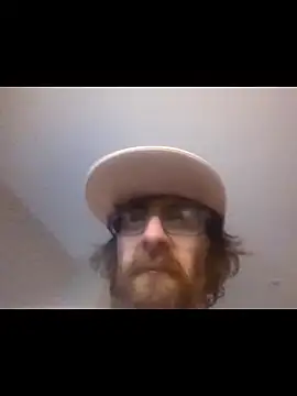 Snapshot of Bottomslut4tops84 chatting on 24, 11, 2025 Bottomslut4tops84 online show from 24, 11, 2025