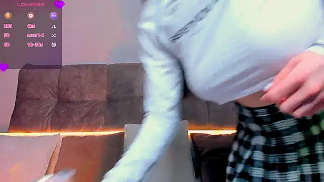 Snapshot of AriellaTesk chatting on 6, 12, 2024 AriellaTesk online show from 6, 12, 2024