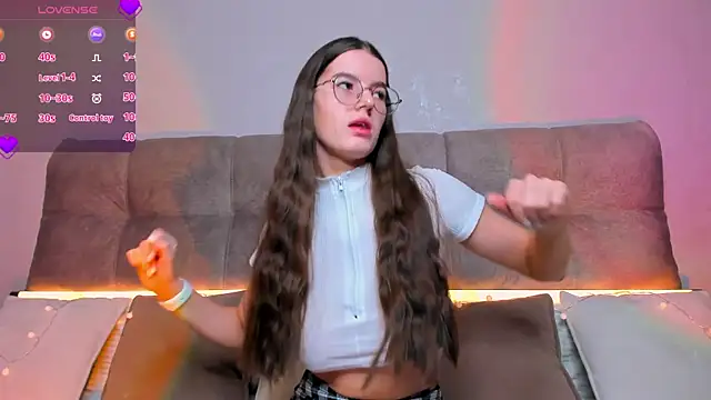 Snapshot of AriellaTesk chatting on 7, 1, 2025 AriellaTesk online show from 7, 1, 2025