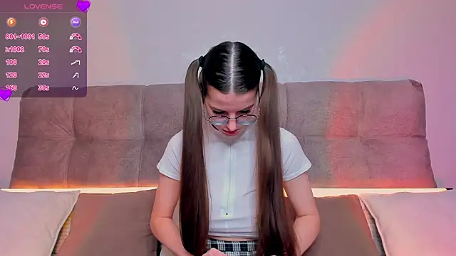 Snapshot of AriellaTesk chatting on 6, 2, 2025 AriellaTesk online show from 6, 2, 2025