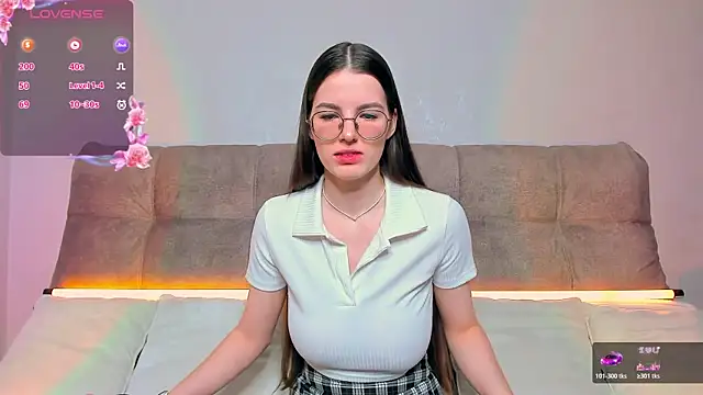 Snapshot of AriellaTesk chatting on 18, 11, 2025 AriellaTesk online show from 18, 11, 2025