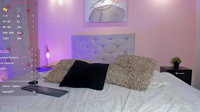 Snapshot of brianathompson chatting on 8, 10, 2025 brianathompson online show from 8, 10, 2025