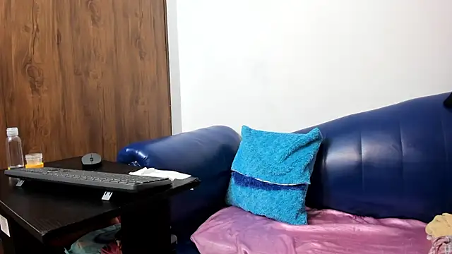 Snapshot of Mature_Skinny chatting on 25, 10, 2025 Mature Skinny online show from 25, 10, 2025