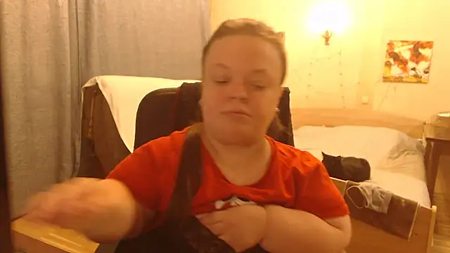 Janiffer MiMi online show from 3, 12, 2024