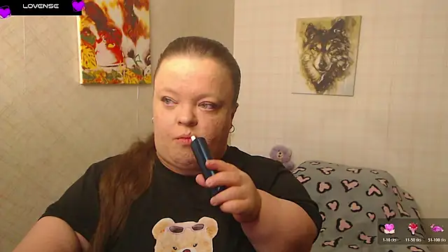 Snapshot of Janiffer_MiMi chatting on 7, 11, 2025 Janiffer MiMi online show from 7, 11, 2025